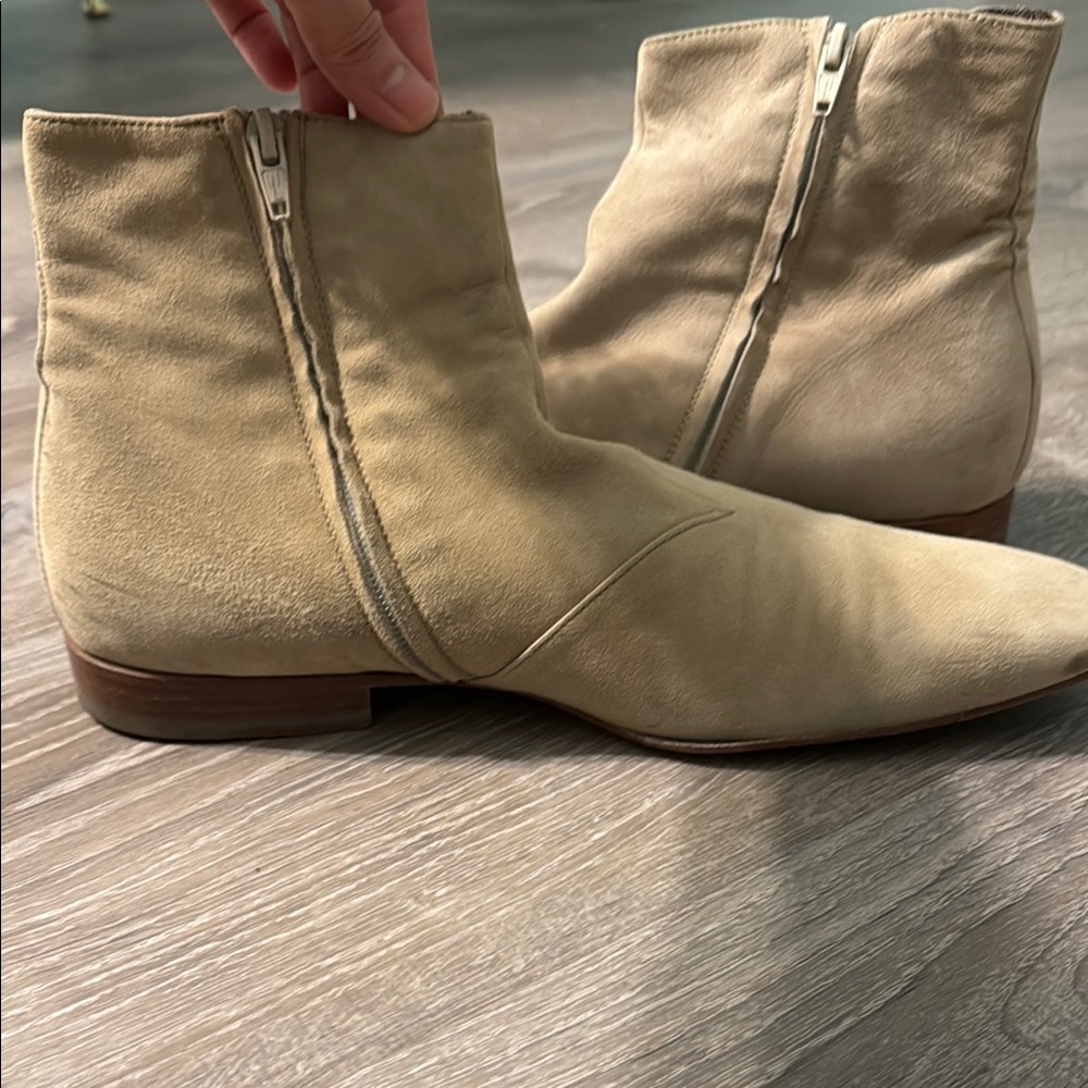 Men’s Beige Suede Ankle Boots made in Italy